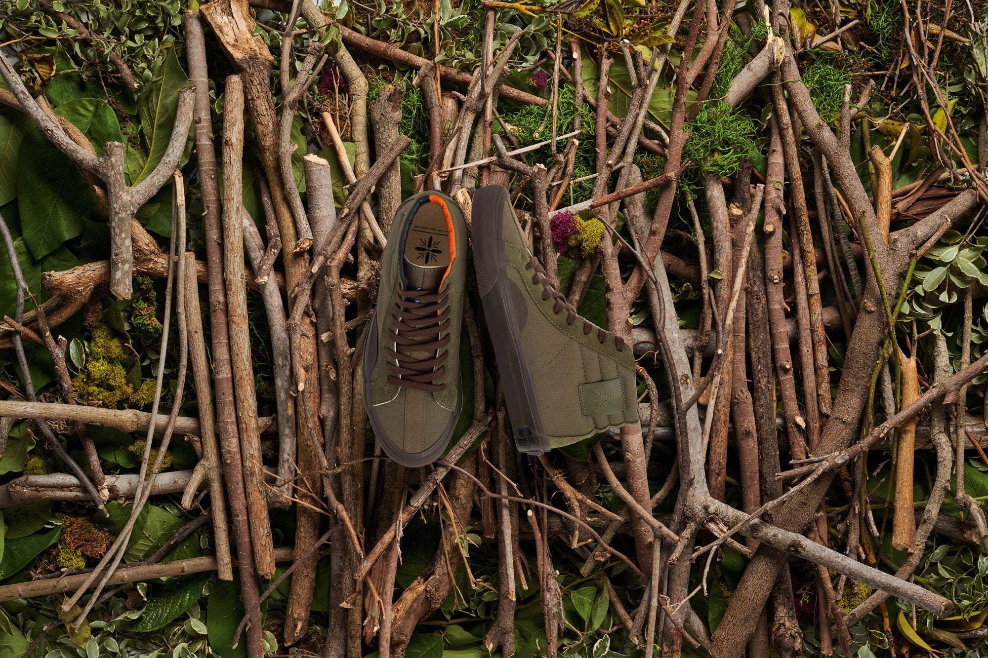 VANS VAULT X タカ・ハヤシ スタイル238 LX - ストーングレー Vault x タカ ハヤシ スタイル 238 LX - ストーン グレー – Feature